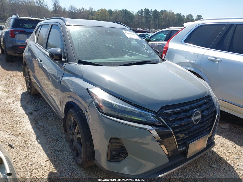 2024 Nissan Kicks Sr Xtronic Cvt