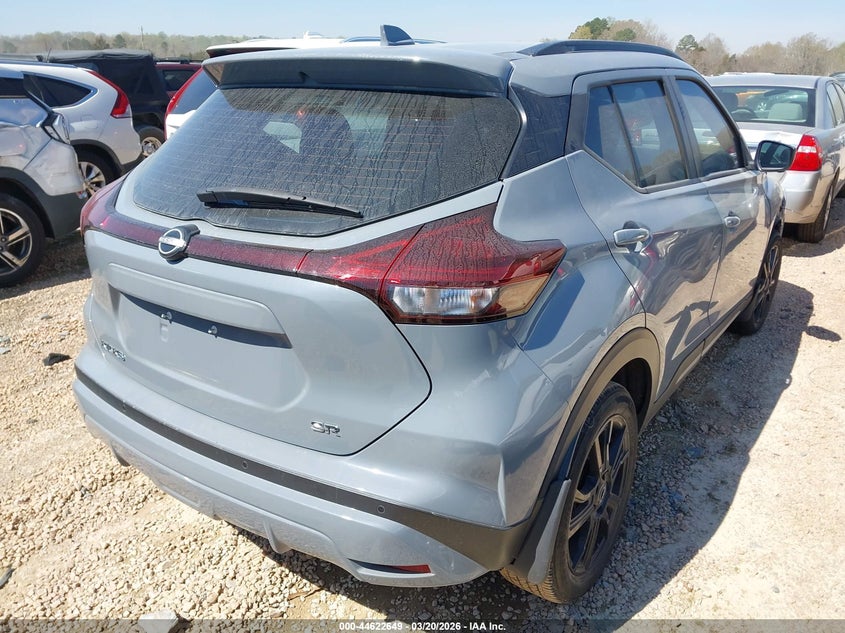 2024 Nissan Kicks Sr Xtronic Cvt