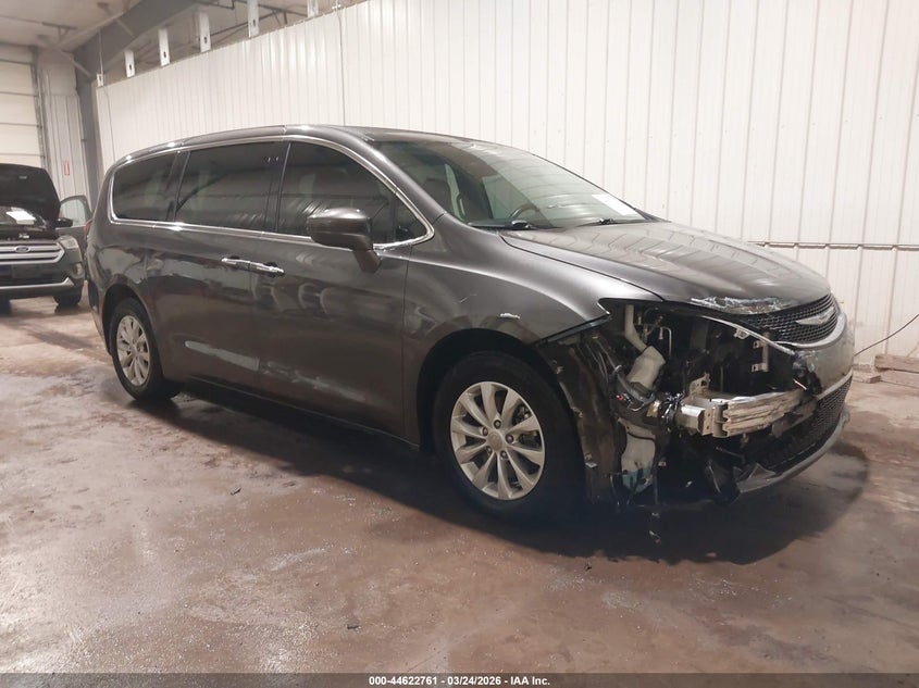 2019 Chrysler Pacifica Touring Plus