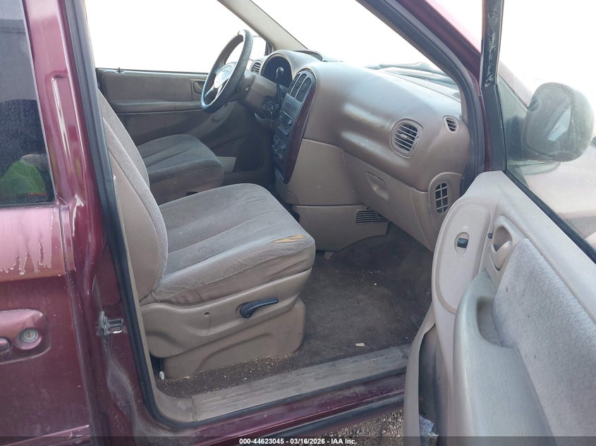 2001 Chrysler Town & Country Lx