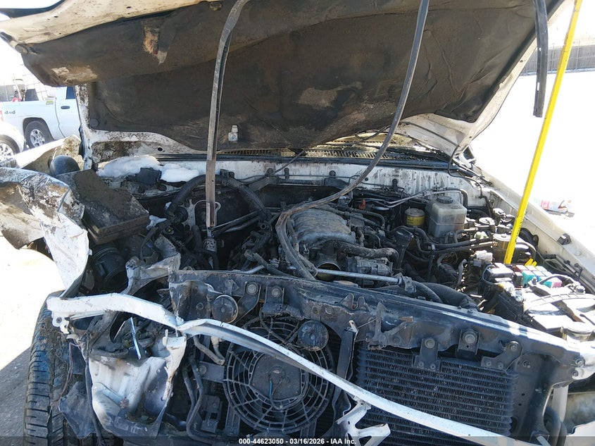 1999 Toyota Land Cruiser VIN: JT3HT05J3X0070490 Lot: 44623050