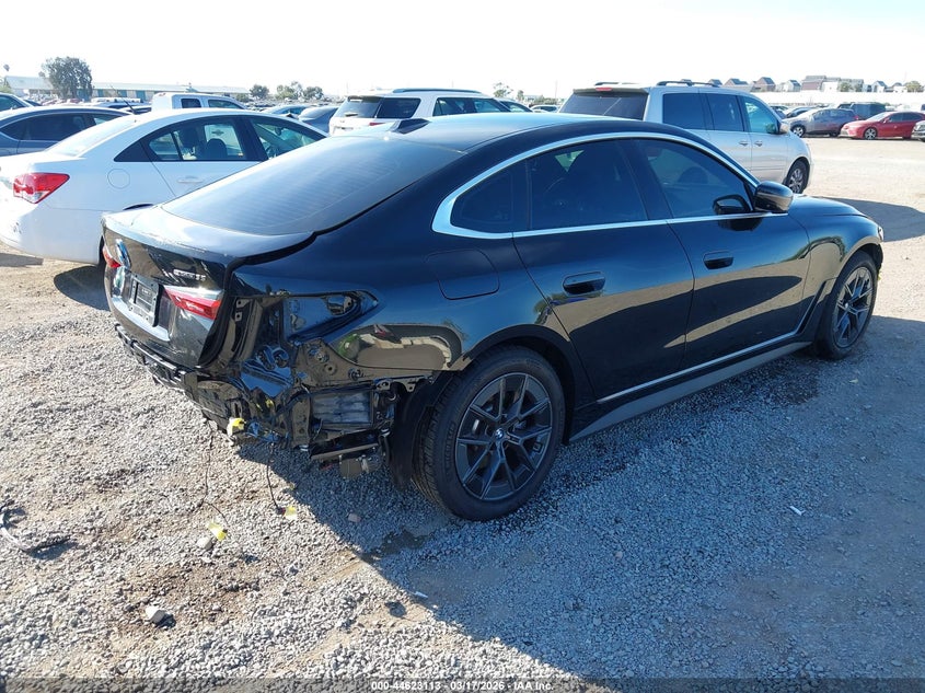 Vin: wby43aw0xrft38634, lot: 45120091, bmw i4 gran coupe edrive35 20244