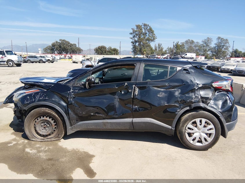 VIN JTNKHMBX4L1090217 2020 TOYOTA C-HR LE