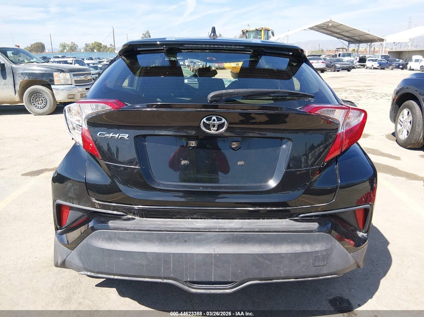 VIN JTNKHMBX4L1090217 2020 TOYOTA C-HR LE