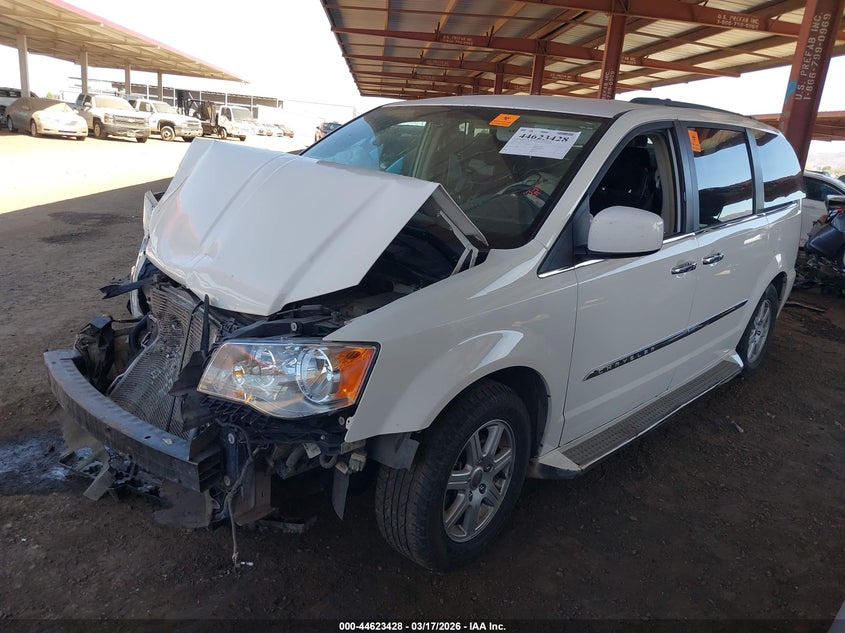 2011 Chrysler Town & Country Touring