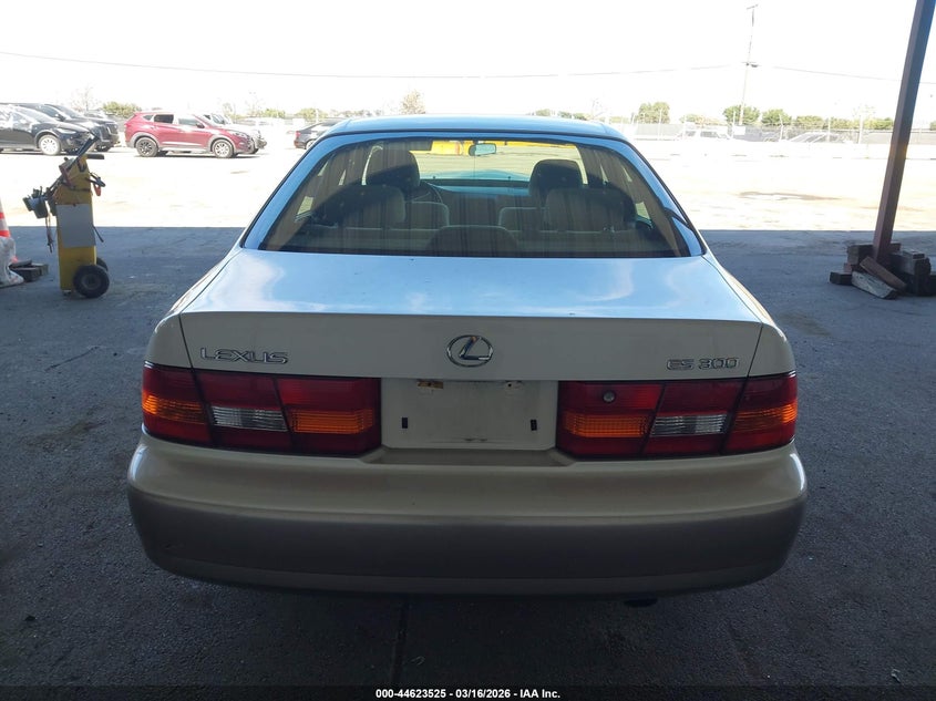 1998 Lexus Es 300 VIN: JT8BF28G2W0108101 Lot: 44623525