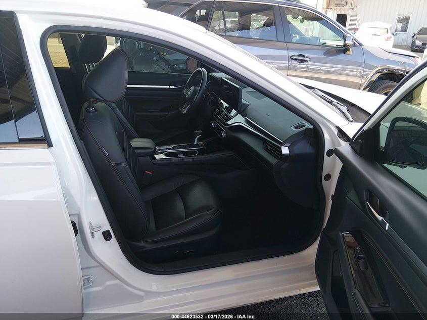 2023 Nissan Altima Sr Vc-Turbo Fwd