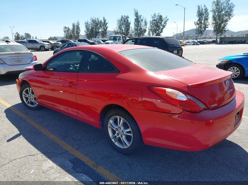 2005 Toyota Camry Solara Se