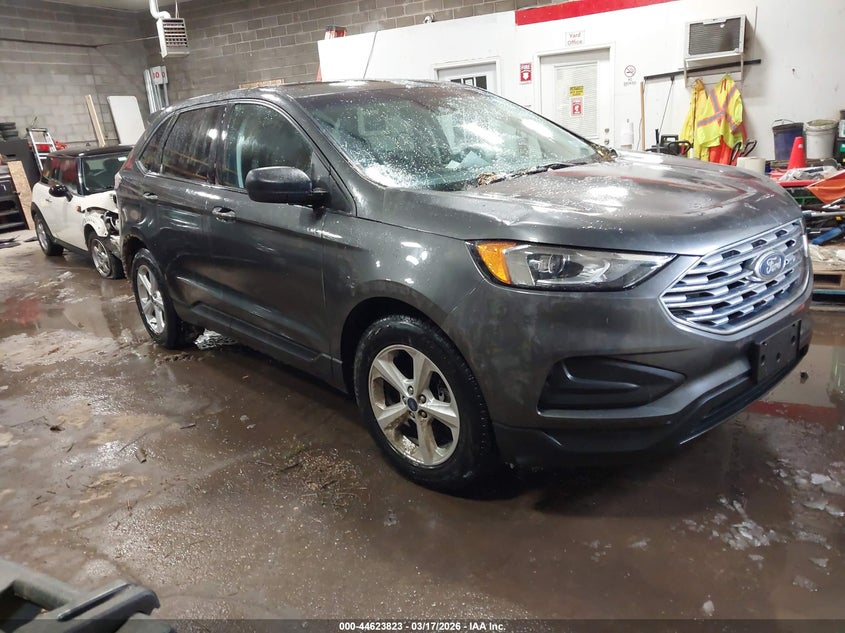 2020 Ford Edge Se