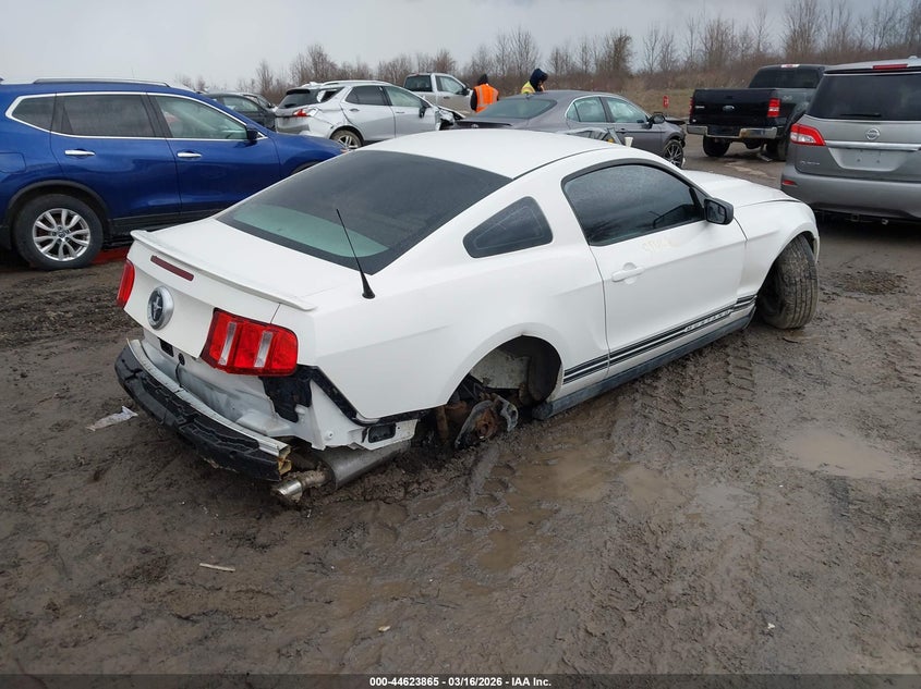 2011 Ford Mustang V6/V6 Premium