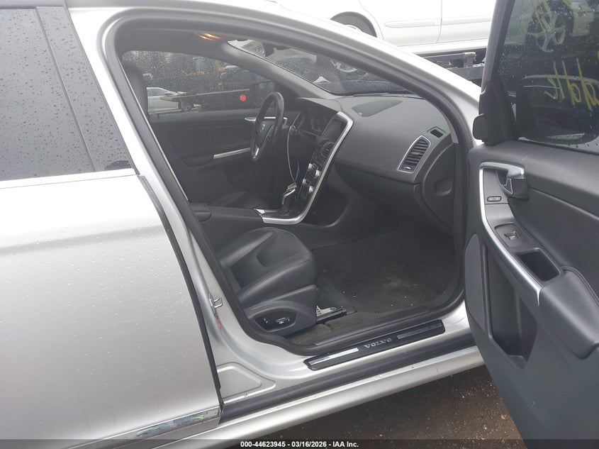 2016 Volvo Xc60 T5 Platinum