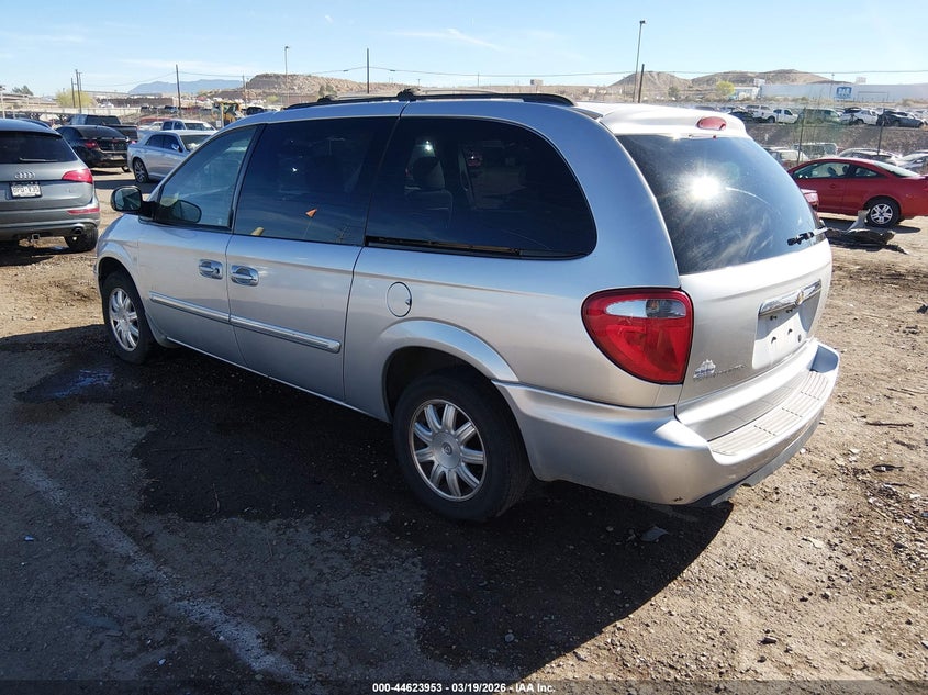2006 Chrysler Town & Country Touring