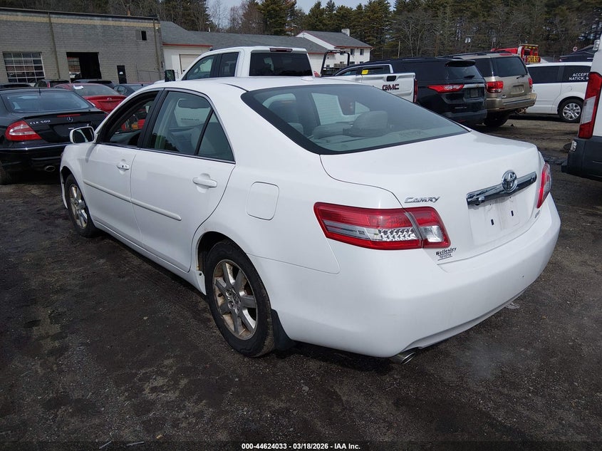 2011 Toyota Camry Xle V6