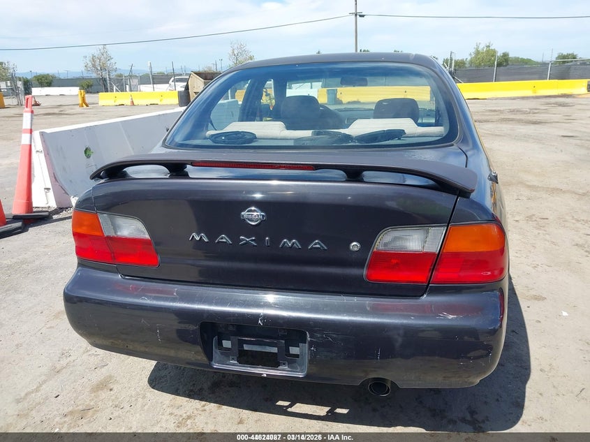 1996 Nissan Maxima Gle/Gxe/Se VIN: JN1CA21D1TT717052 Lot: 44624087