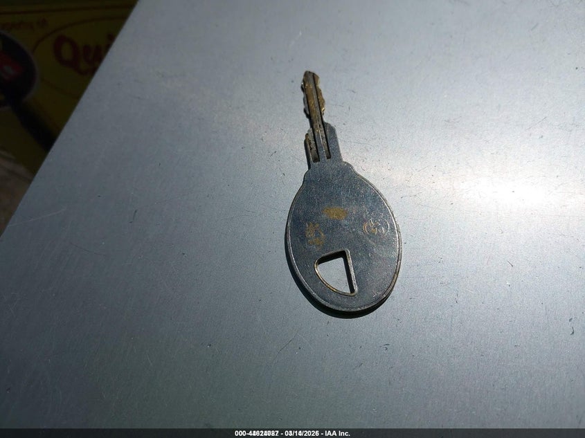 1996 Nissan Maxima Gle/Gxe/Se VIN: JN1CA21D1TT717052 Lot: 44624087