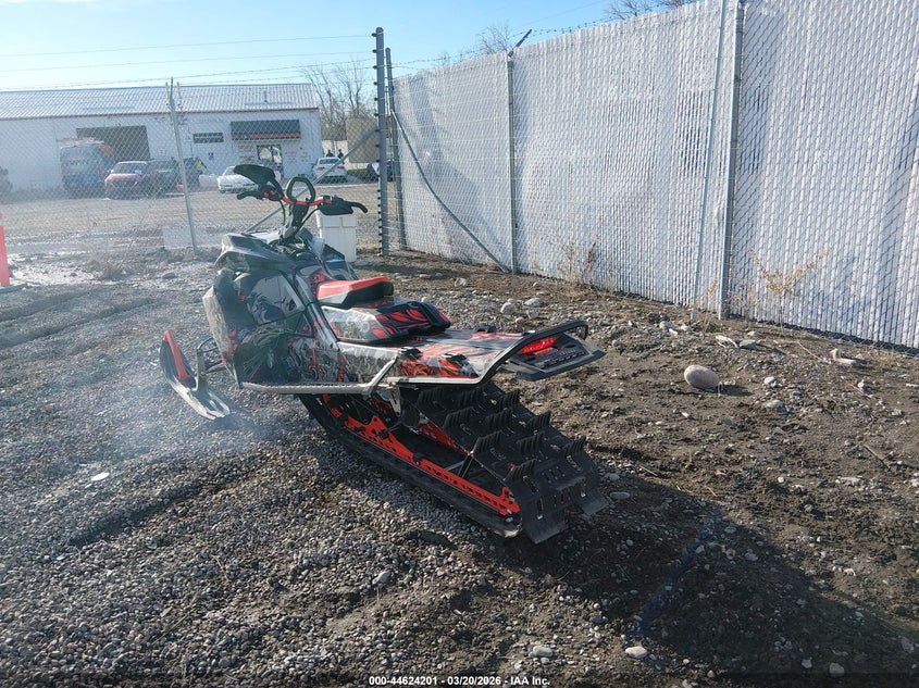 2022 SKI DOO RENEGADE ADRENALINE 850 auction photo 3