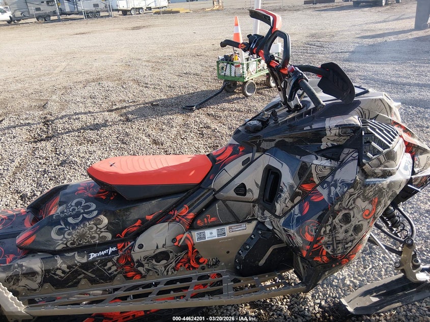 2022 SKI DOO RENEGADE ADRENALINE 850 auction photo 5