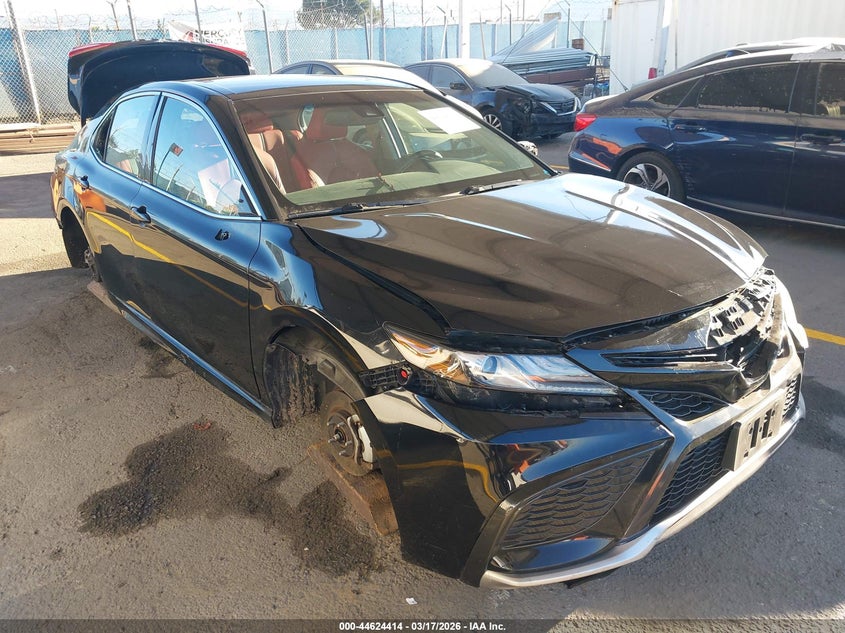 2021 Toyota Camry Xse