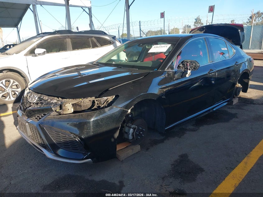 2021 Toyota Camry Xse