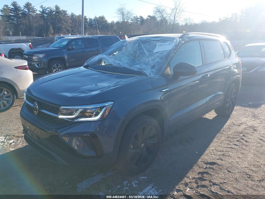 2024 Volkswagen Taos 1.5T Se Black