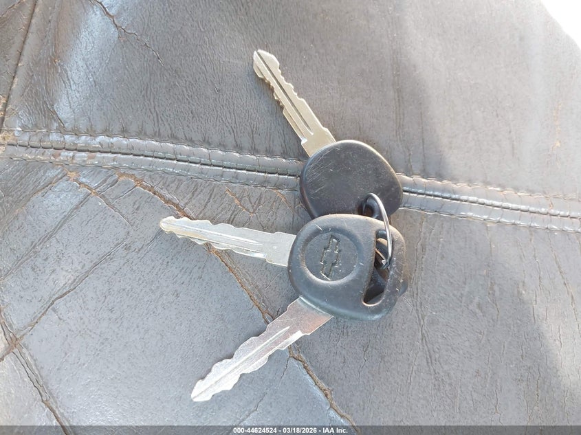 2001 Chevrolet Suburban 1500 Lt VIN: 1GNFK16T81J286260 Lot: 44624524