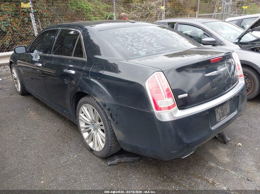 2013 Chrysler 300C John Varvatos Luxury Edition