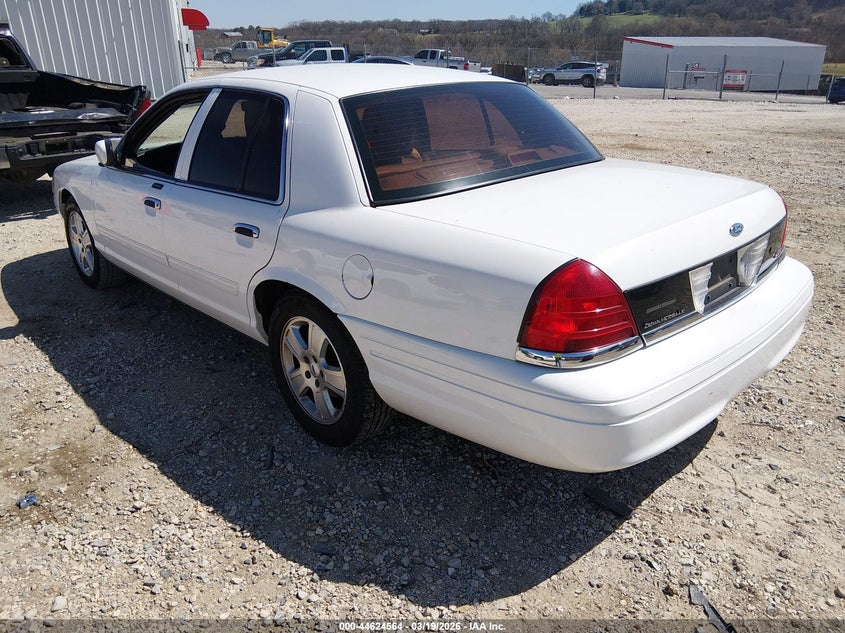 2011 Ford Crown Victoria Lx