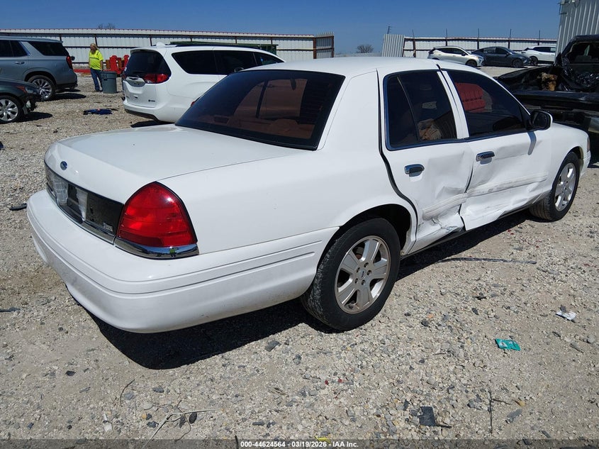 2011 Ford Crown Victoria Lx