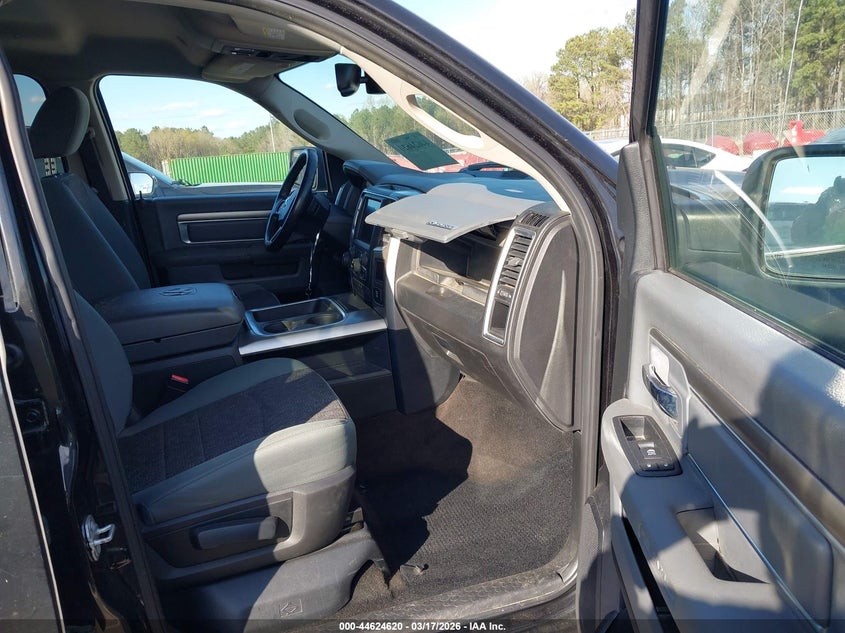 2017 Ram 1500 Big Horn 4X2 5'7 Box