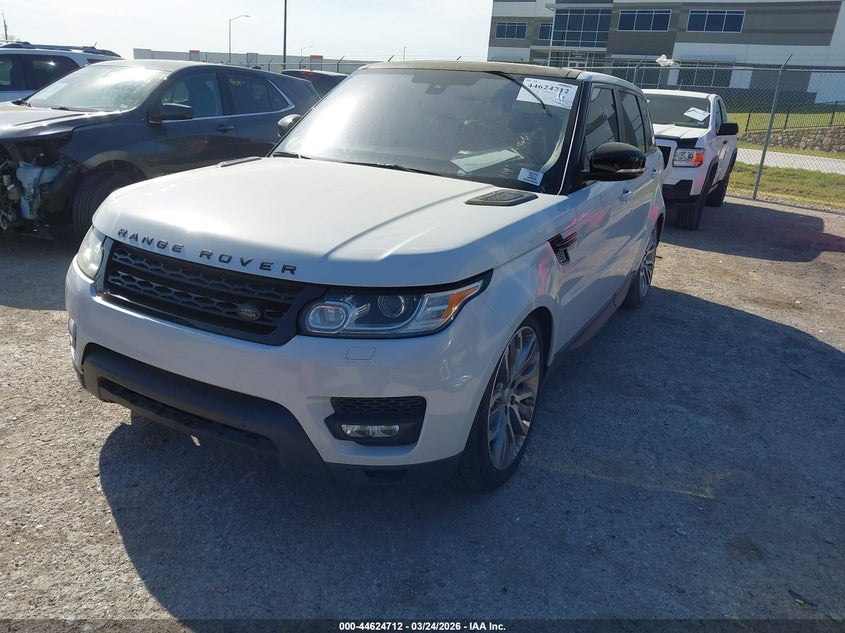2016 Land Rover Range Rover Sport 5.0L V8 Supercharged/5.0L V8 Supercharged Dynamic