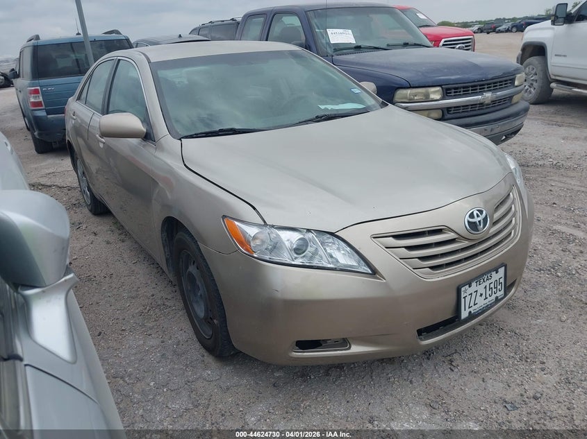 2009 TOYOTA CAMRY LE