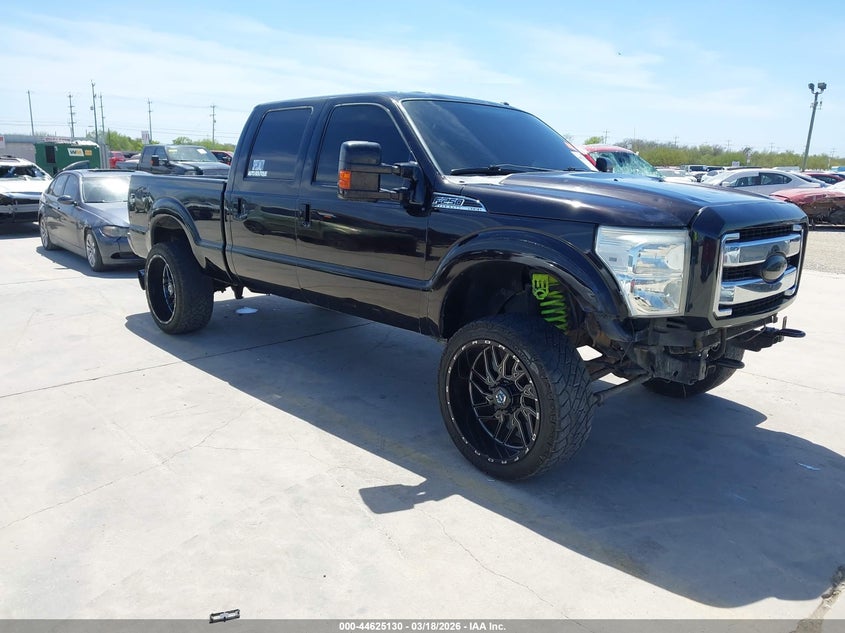2012 FORD F-250 LARIAT