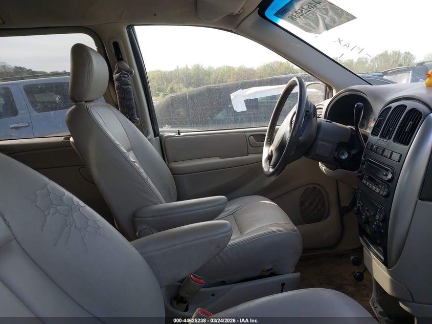 2006 Chrysler Town & Country Touring