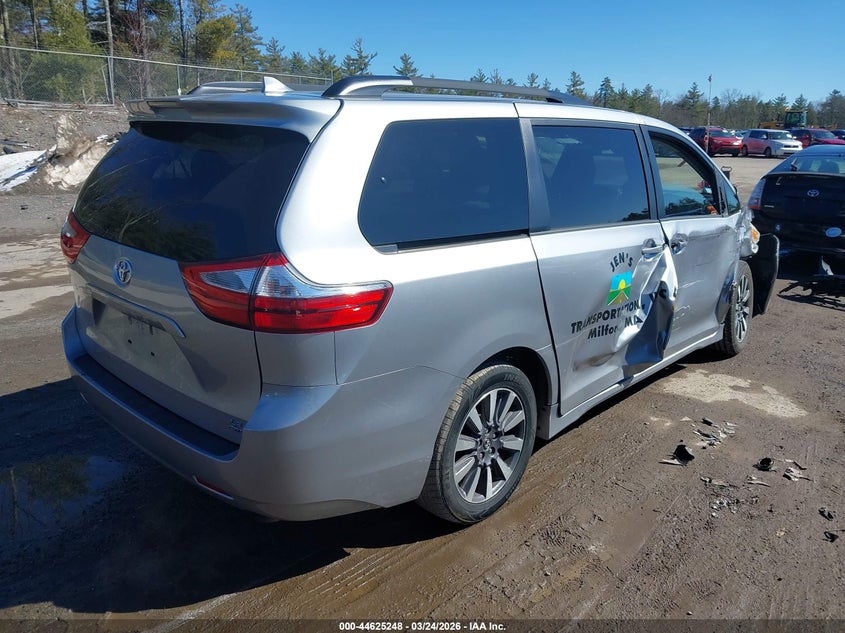 2018 Toyota Sienna Le 7 Passenger