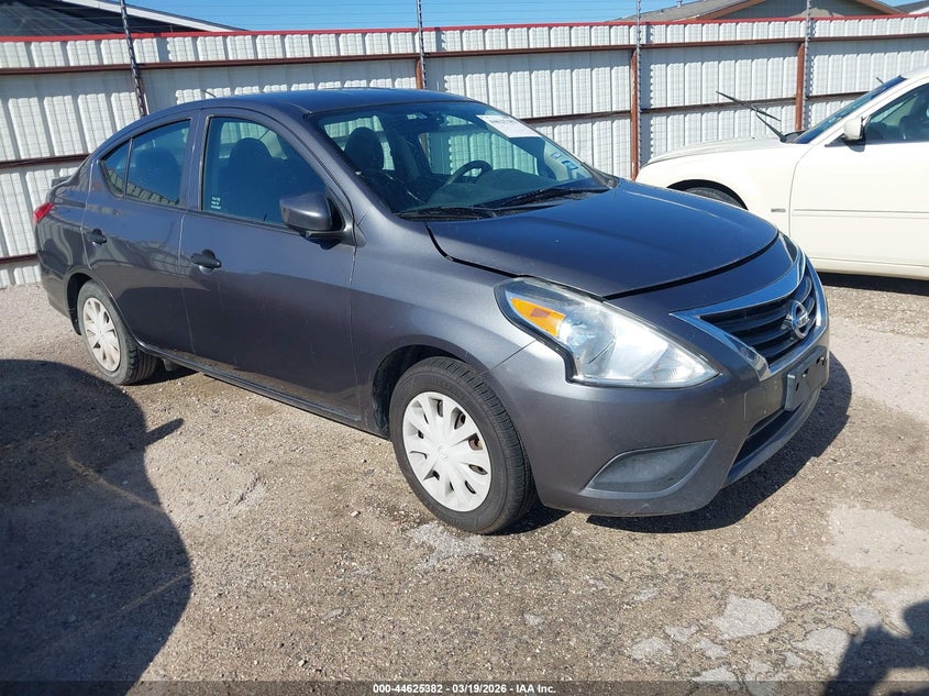 2019 Nissan Versa 1.6 S+