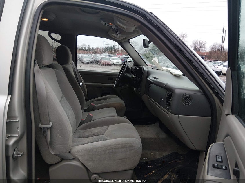 2004 Chevrolet Suburban 1500 Ls