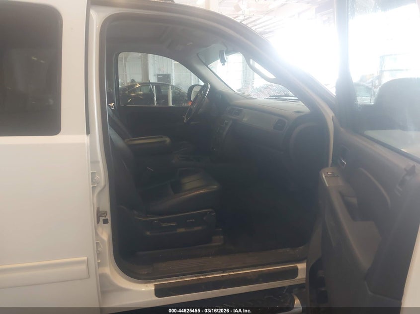 2012 Chevrolet Avalanche 5.3 1500 Lt1 white Lot 111044625455 Vin 3GNTKFE7XCG168364