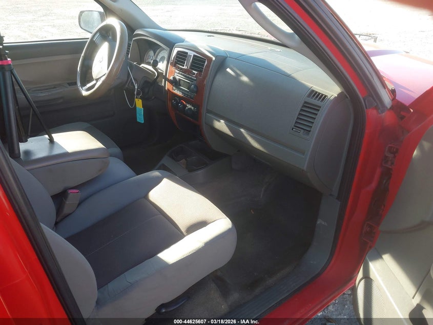 2005 Dodge Dakota Slt