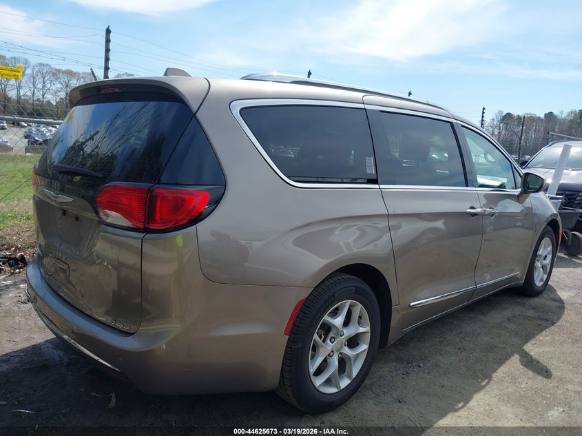 2018 Chrysler Pacifica Touring L