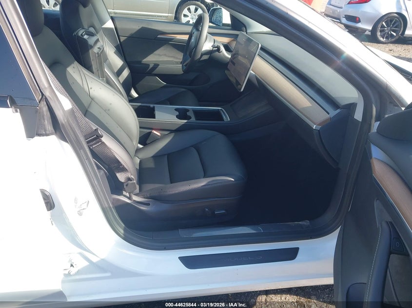 2022 Tesla Model 3 Long Range Dual Motor All-Wheel Drive