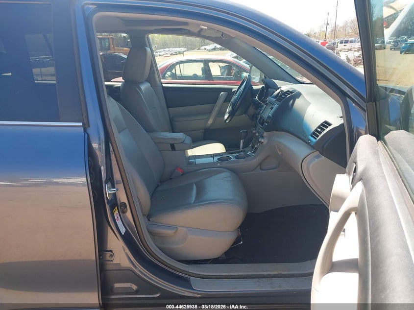 2013 Toyota Highlander Se V6