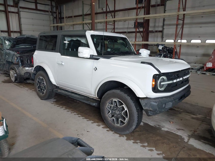 2023 Ford Bronco Outer Banks