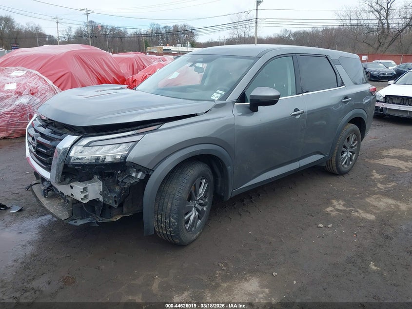 2022 Nissan Pathfinder S 4Wd