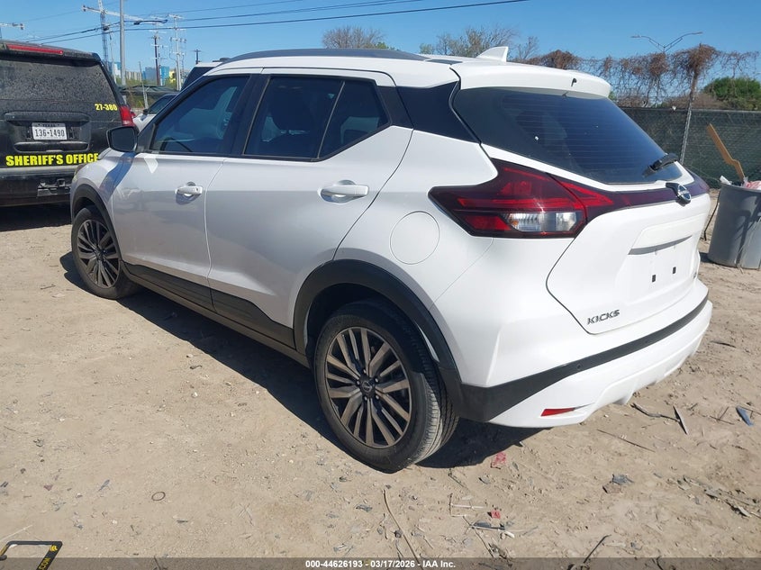 2022 Nissan Kicks Sv Xtronic Cvt
