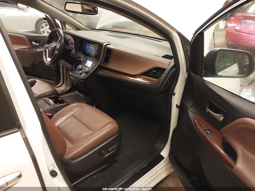 2017 Toyota Sienna Limited Premium 7 Passenger