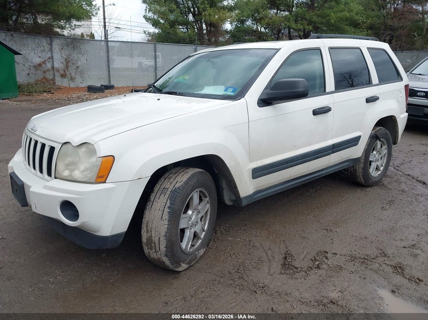 2005 Jeep Grand Cherokee Laredo