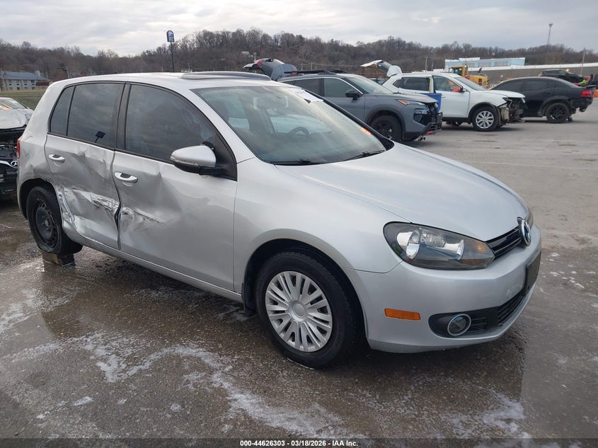 2013 Volkswagen Golf 2.5L 4-Door