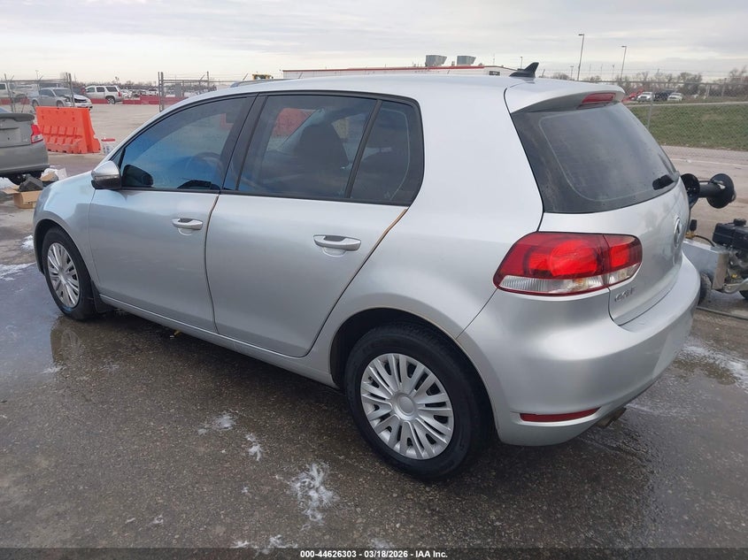 2013 Volkswagen Golf 2.5L 4-Door