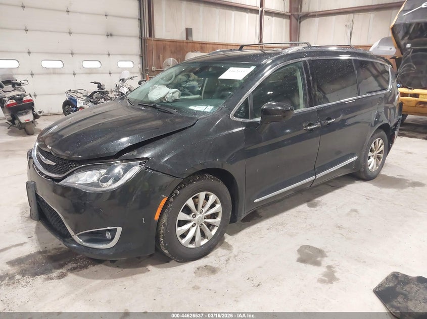 2019 Chrysler Pacifica Touring L