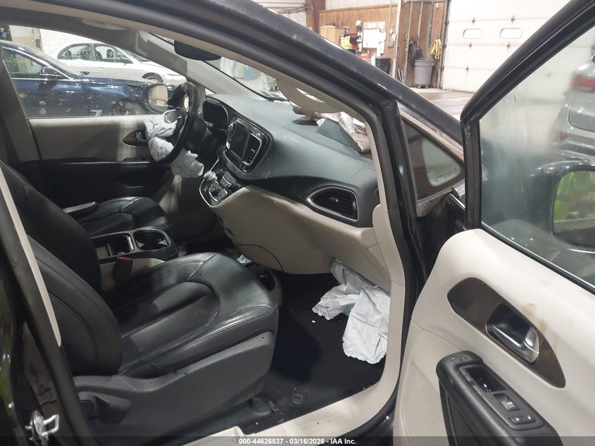 2019 Chrysler Pacifica Touring L